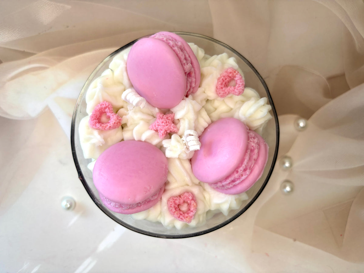 Berry Cream Macaron