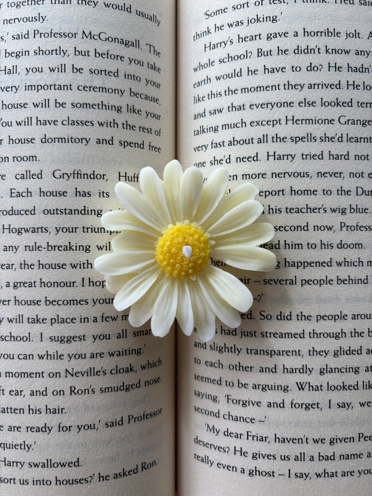 Daisy Lumiere
